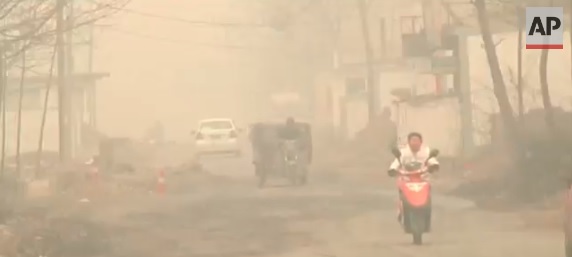 Smog Plagues Beijing China