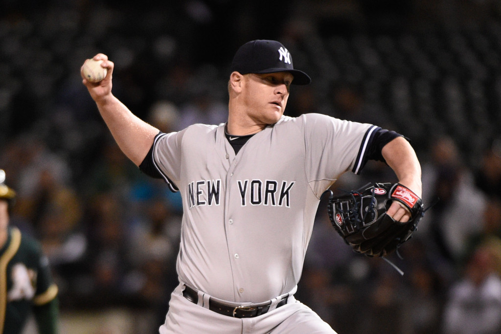 May 28, 2015; Oakland, CA, USA; New York Yankees relief pitcher David Carpenter (29) delivers a pitch during the seventh inning against the Oakland Athletics at O.co Coliseum. Mandatory Credit: Kyle Terada-USA TODAY Sports