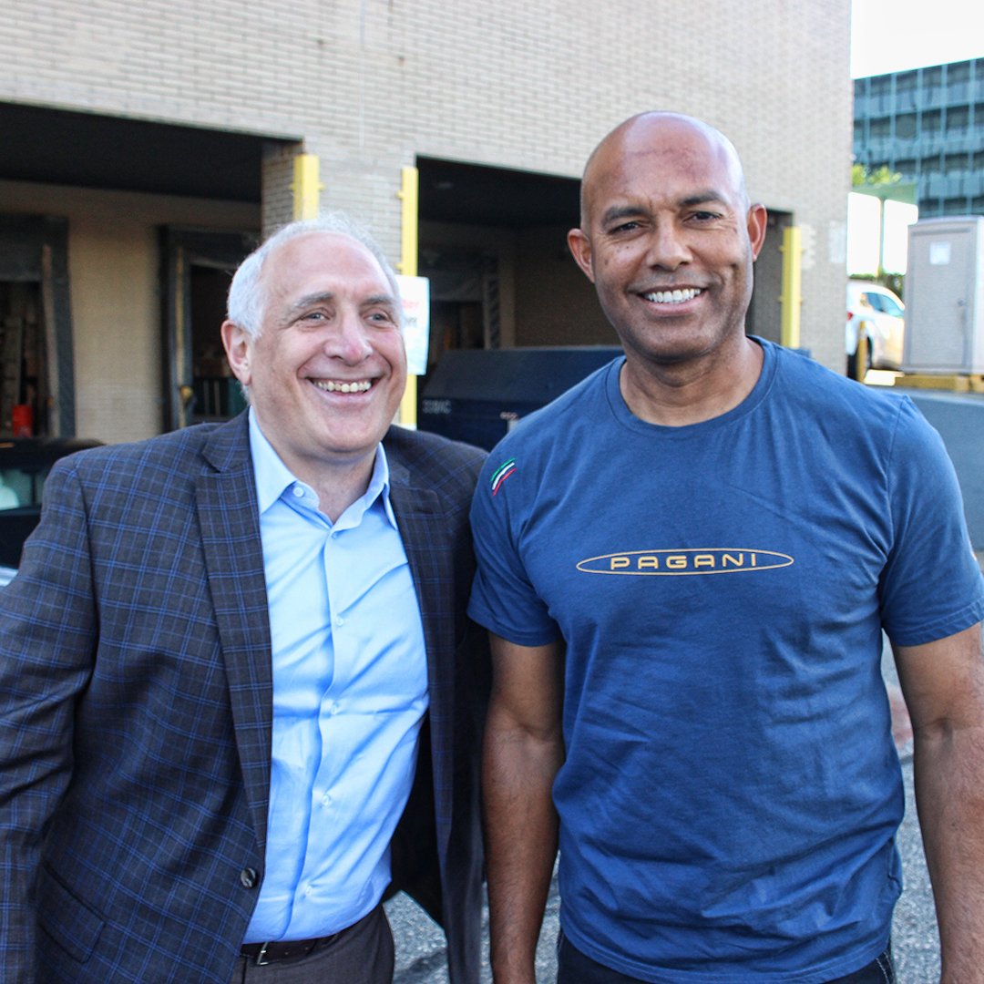 Yankee great Mariano Rivera joined Steiner Sports Marketing CEO Brandon Steiner to assist disaster victims in Puerto Rico, Mexico and the Caribbean.